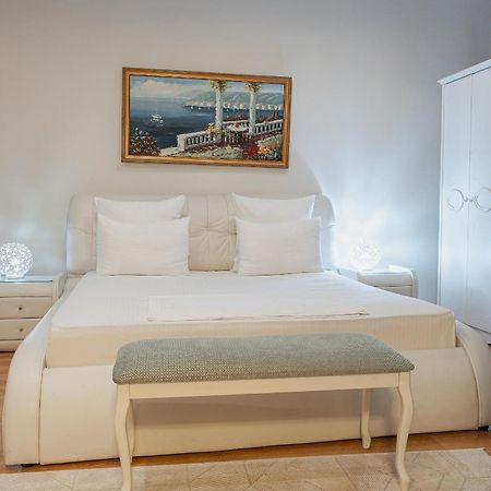 Altair Hotel Shymkent Ngoại thất bức ảnh