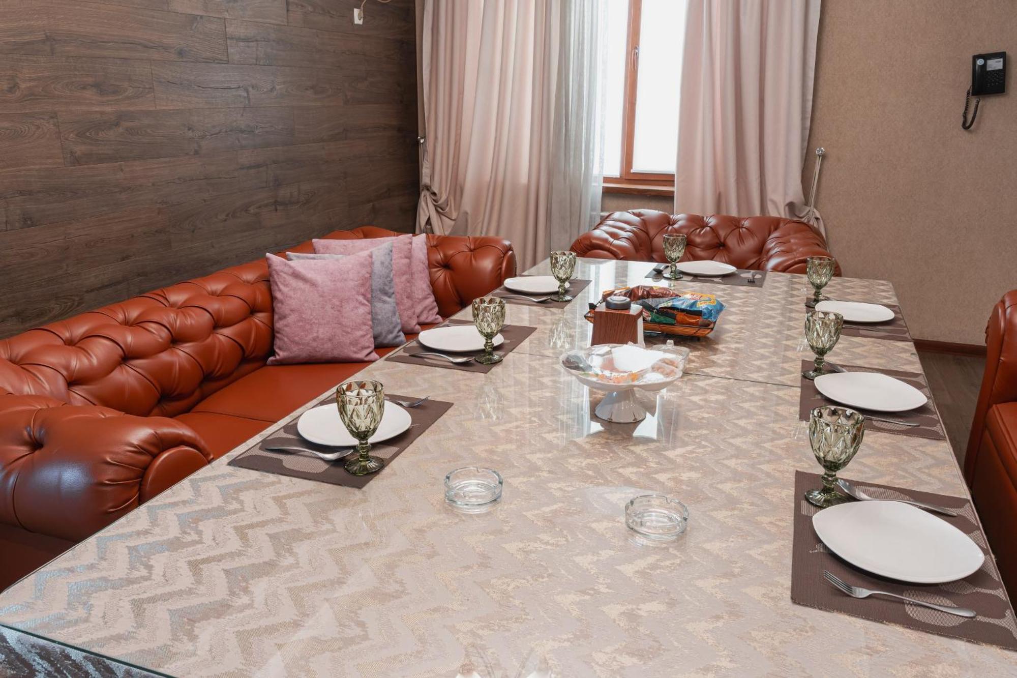 Altair Hotel Shymkent Ngoại thất bức ảnh