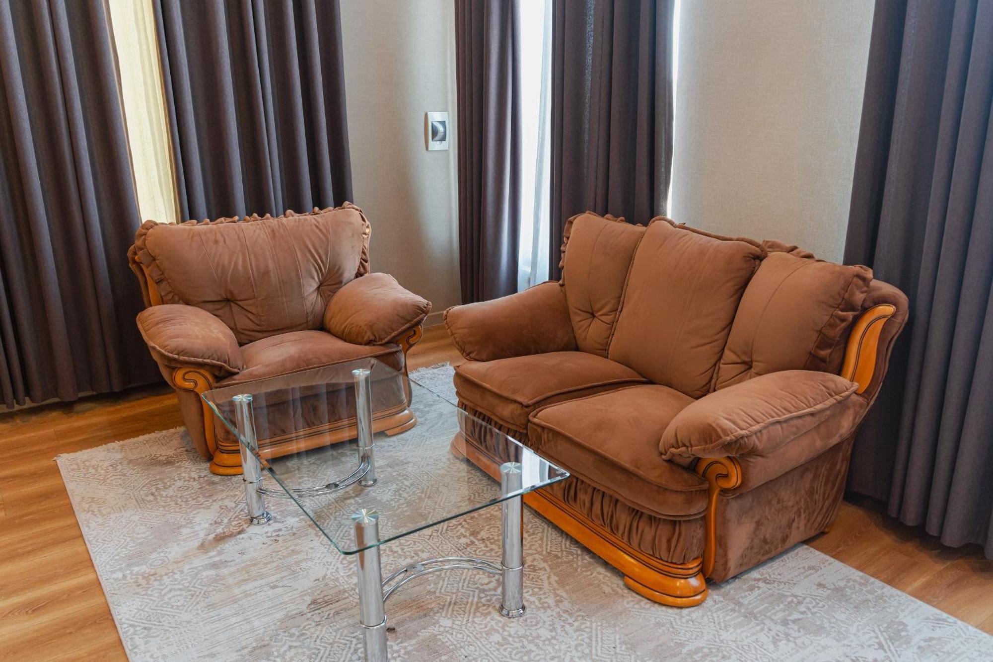Altair Hotel Shymkent Ngoại thất bức ảnh