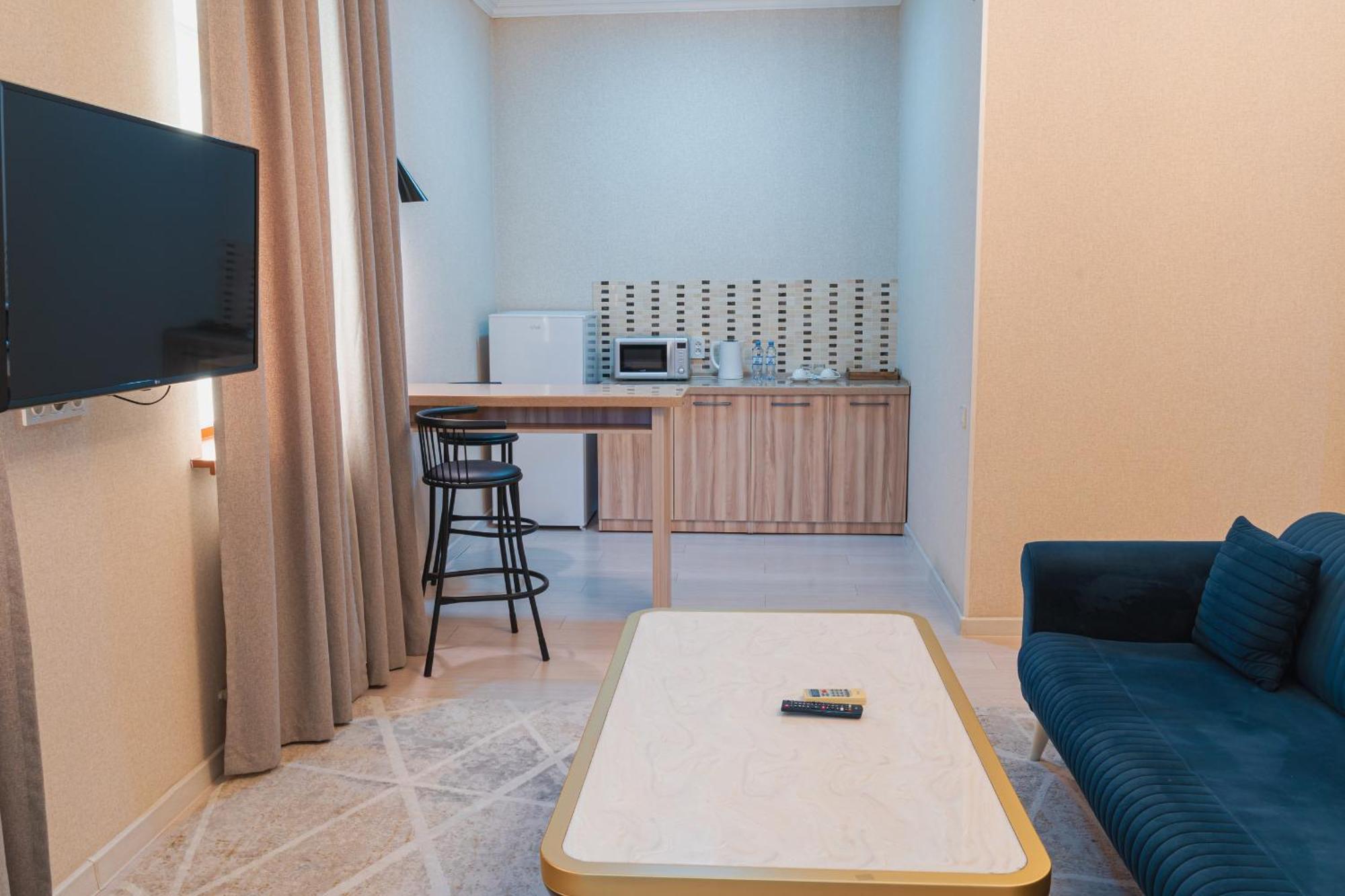 Altair Hotel Shymkent Ngoại thất bức ảnh