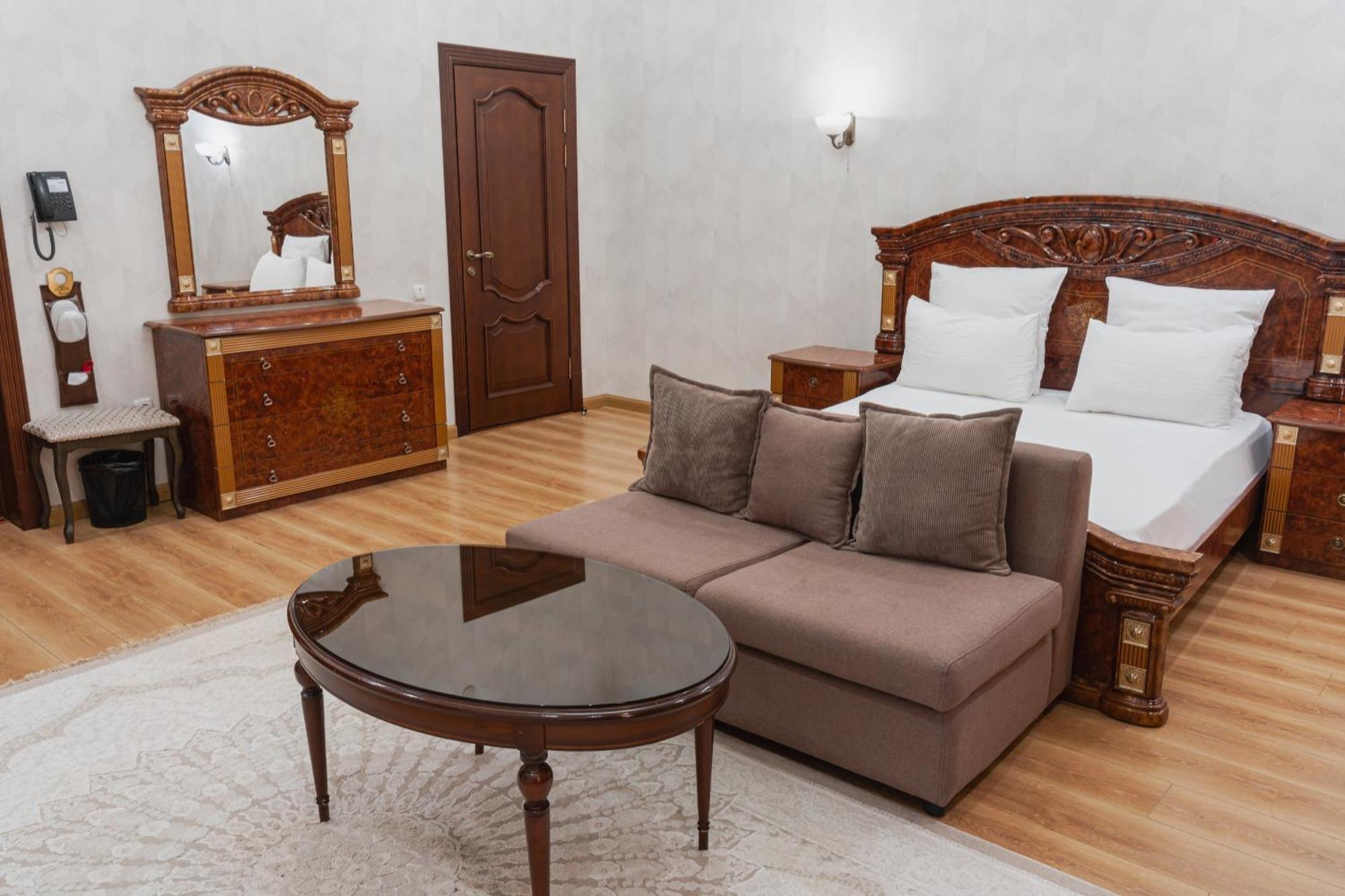 Altair Hotel Shymkent Ngoại thất bức ảnh